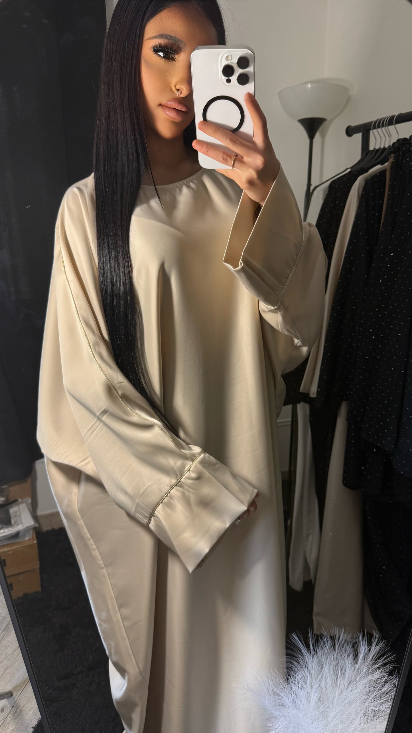 Abaya Naya