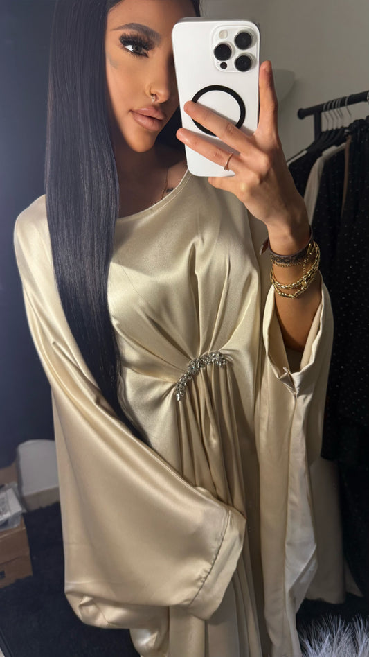 Abaya Lina